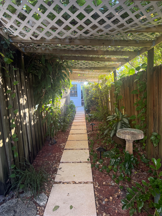 Main entrance - Beautiful studio apartment!!!