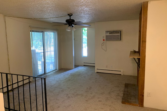 Living room - 3BR - Pet Friendly Apartments