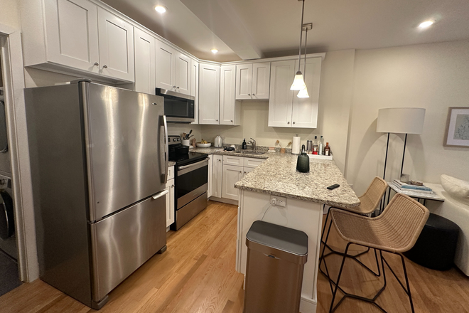 - - Fenway Location Near BU | Apartment on Beacon St
