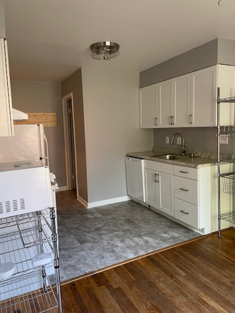 Kitchen Right - Arlington Court Refreshed and Ready 2-Bedroom Condo