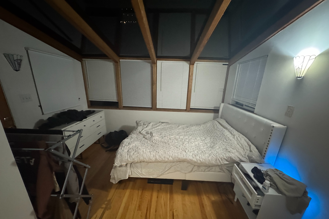 Bedroom - Summer Large Single Sublet