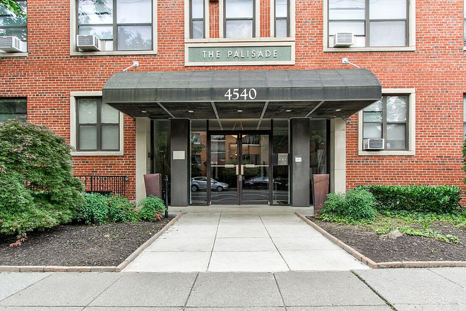 Main entrance - The Palisade