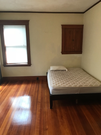 Bedroom - Quality 3 Bedroom minutes to Harvard, MIT, Tufts, Porter Sq & Davis Square! Apartments