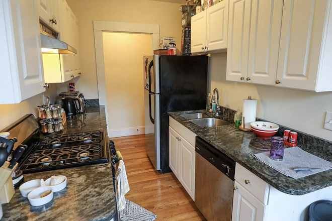 kitchen - Sunny Allston 2 bed with private deck - available Sept 2026 Apartments
