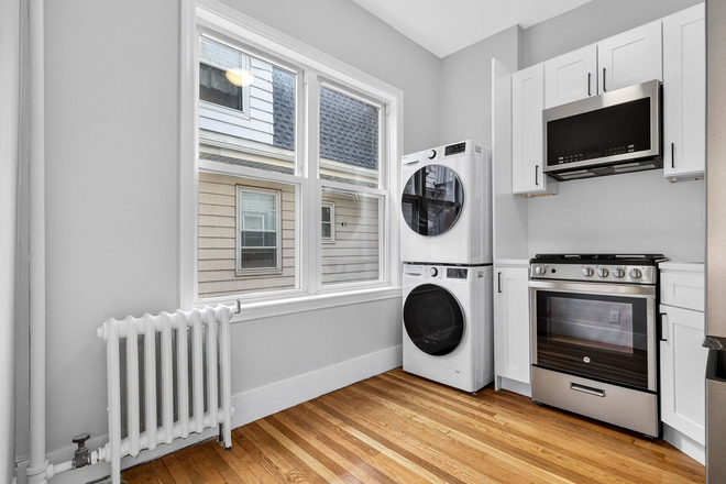Washer/Dryer - 1 Bed 1 Bath in the heart of Mid Cambridge