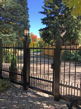 Pedestrian Gate Entry - Country Club Townhome, two miles from DU, in Historic Landmark District