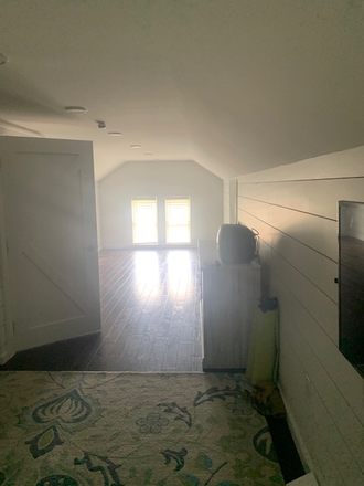 Office Space / Yoga Room - High-end House close to campus and UVMMC