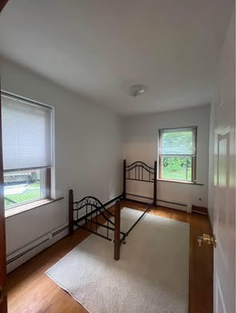 Smaller bedroom 1 - 3 Bedroom North End Apartments