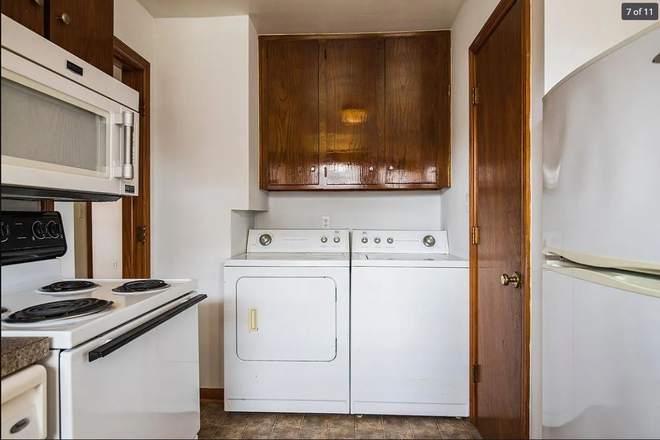 Washer Dryer - 2400 Fontaine Avenue