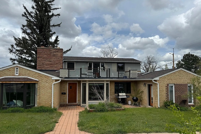 Outside - 901 Cascade, 2 rooms available