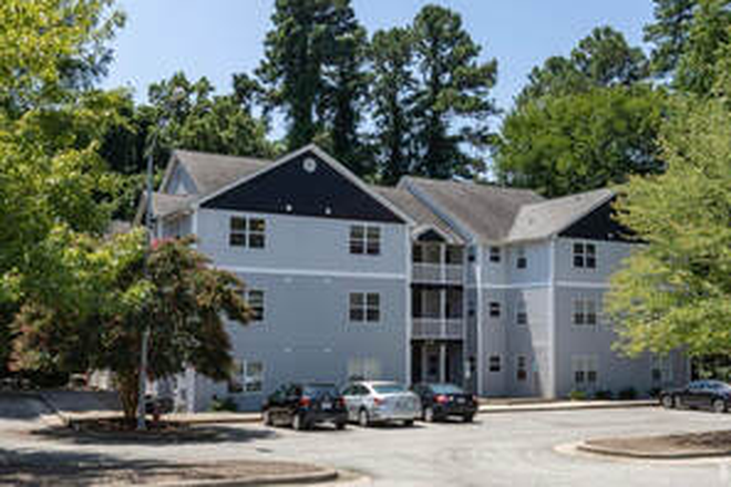 Building - University Oaks - Shared 4 BR/4 BA- Near NCSU Campus- Available Aug 2026