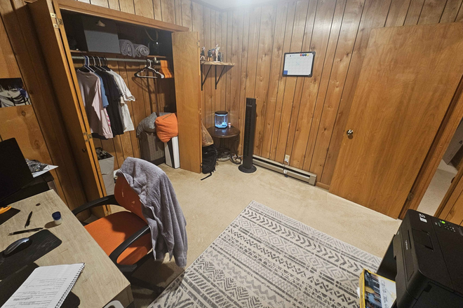Bedroom - Faculty Street Apt (1 block from campus)