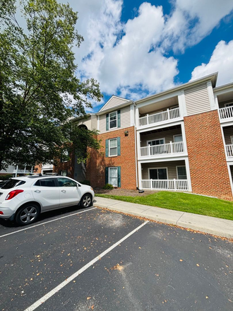  - 3 Bedroom, 2 Bath Condo