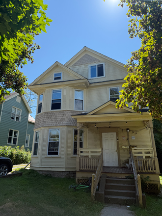 Street View - 67 Buell St Unit 2 - Large 5 Bedroom Apt