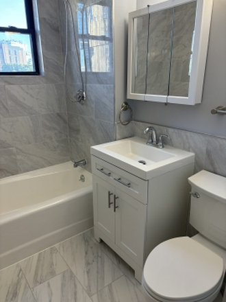 Photo - 450 Park Dr Apartments