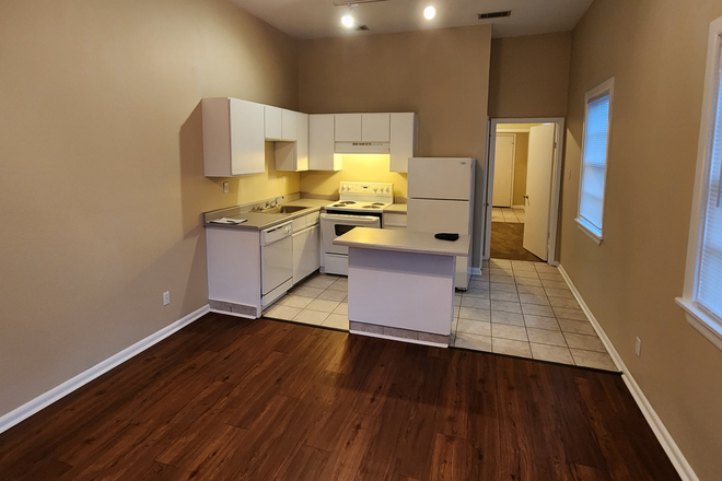 Open floor plan - AVAILABLE Soon! Apartments