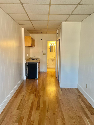 STUDIO - AVAILABLE FOR SEPTEMBER 1 MOVE IN - UNFURNISHED STUDIO AT 272 NEWBURY STREET IN THE BACK BAY Apartments