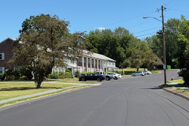 Exterior - Crestview 2-Bedroom Apartments