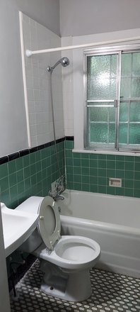 Bathroom - Nice 2/1on very quiet street walk to Emory Triplex
