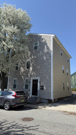 Exterior view - Modern, renovated, perfectly located duplex next to Brown. Quiet Street. Walkable.