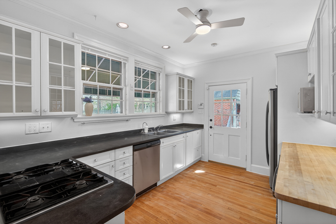 Kitchen - Beautiful 4 BR, 2 BA home in walkable Duke Park