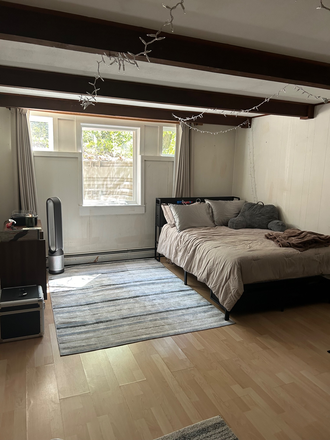 Room being Offered - Rolling Green Apartments