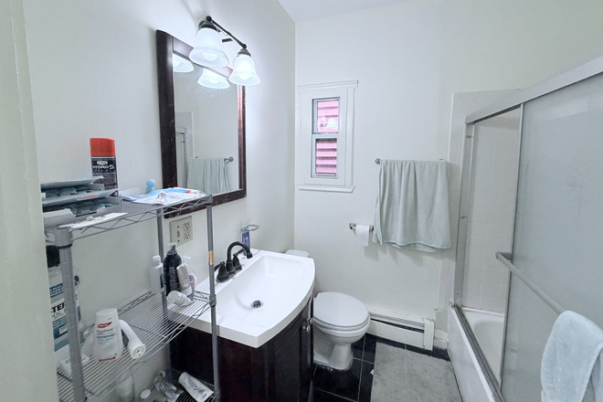 3 - 3 Bed 1 Bath New Modern NO BROKER FEE Apartments