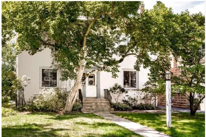 Front of the house - Studio apt for PU affiliate only-South Harrison St.-Princeton