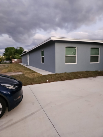 side view - Brand New Home in East Boca