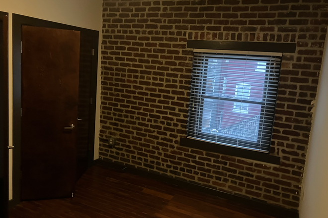 Bedroom - Looking for a roommate to take up a bedroom in my 2 bedroom apartment at The Stables