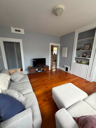 Living room - Room in shared 3 bed / 1 bath | August move-in Apartments