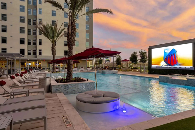 Pool & Outside View - Aspire Apartments