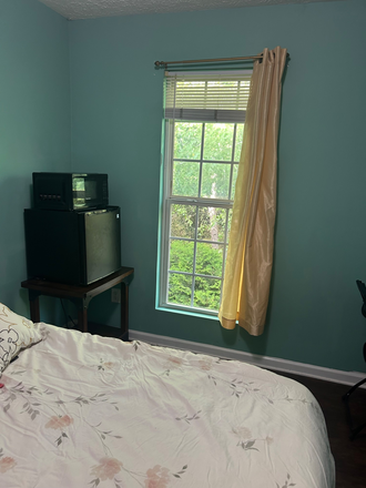Bedroom window , back view - Room For Rent, 1 Month, 1 Semester ,6 Month Leasem=, Females only! Townhome