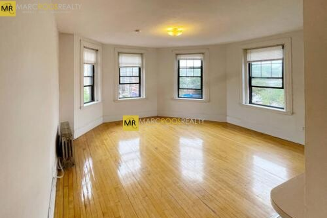 Call NOW for showings! 617-236-8600 - BRIGHTON AVE - LRG MODERN 3BR CONDO AVAIL *9/1/2026* W/ H&HW INC, LNDRY IN BLDNG, DW, OPEN LAYOUT!