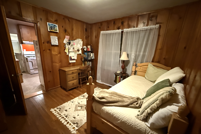 Small bedroom/office - Full House Available in Decatur!