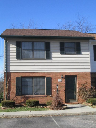  - 3 Bedroom 2.5 Townhouse