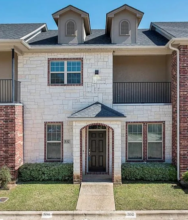 Front of Townhome - Quiet Townhome close to campus