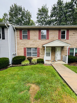  - 4 Bedroom 2.5 Bath Townhouse
