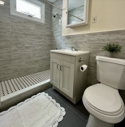 Bathroom - Apt close to Ball Sq