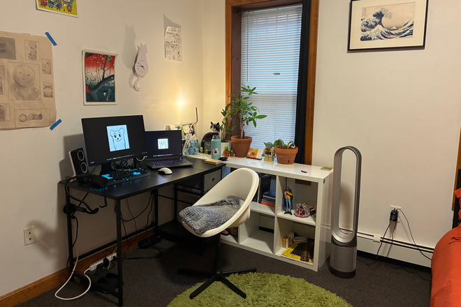 Bedroom Left Side - CHEAP!!! 24 Westland Ave,  BSMT APT, 3 min to campus