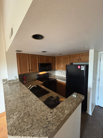 Kitchen - University Terrace