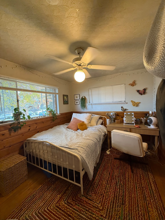 Bedroom - Room on 16th St (next to CU Boulder)