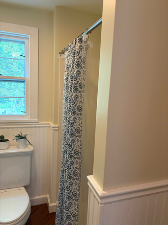 Bath1 - Comfortable home walking distance to UConn, fitness center, groceries, public transportation