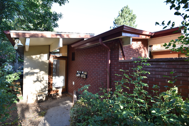 935 12th - 935 12th St. (1BR/ 1BA) Duplex