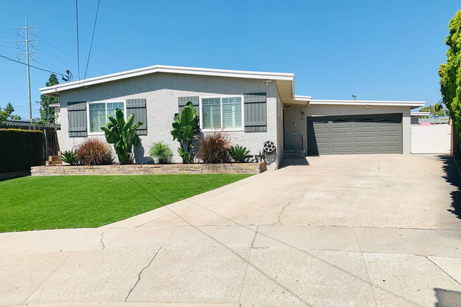  - STUNNING 5BD/3BA RESIDENCE IN SERRA MESA! $5,995/mo