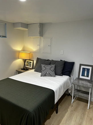 Full size bed - 1 Bed / 1 Bath 2626 Warring St #2, $2,200 all utilities and wifi included