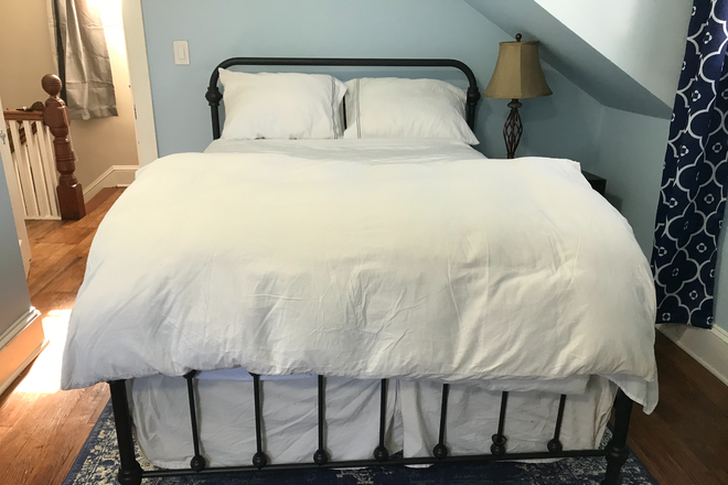 Bed - Furnished room with private bath for female PU affiliate-Berrien Ave-Princeton Junction House
