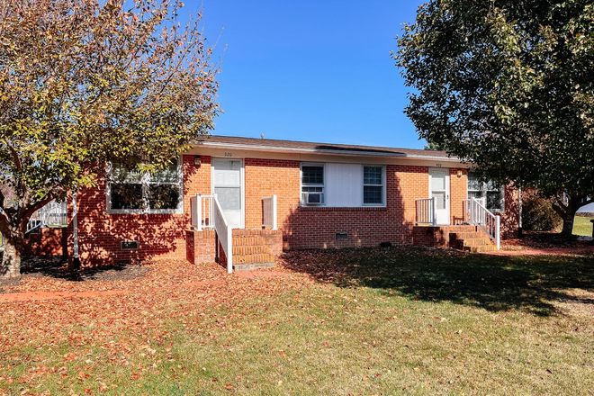  - 2 Bedroom, 1 Bath Duplex
