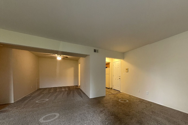 Inside the apartment - Castle Pointe Apartments