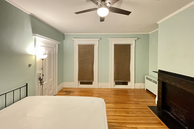 Photo - bright spacious rooms at Central Square Apartments